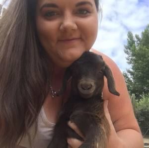 Meet your Posher, Christina